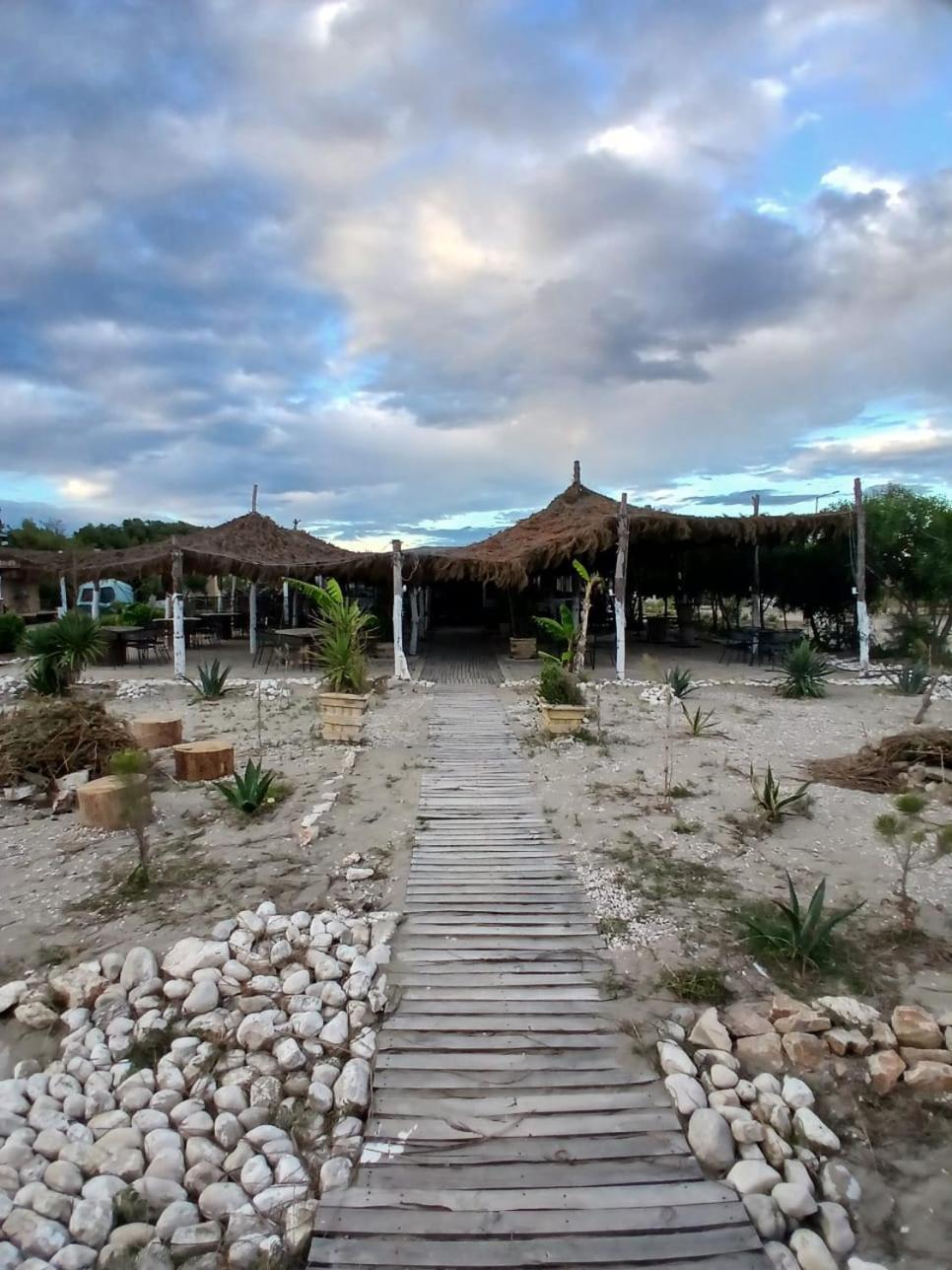 Zulu Beach Bungalow 2 Vlorë Exterior foto